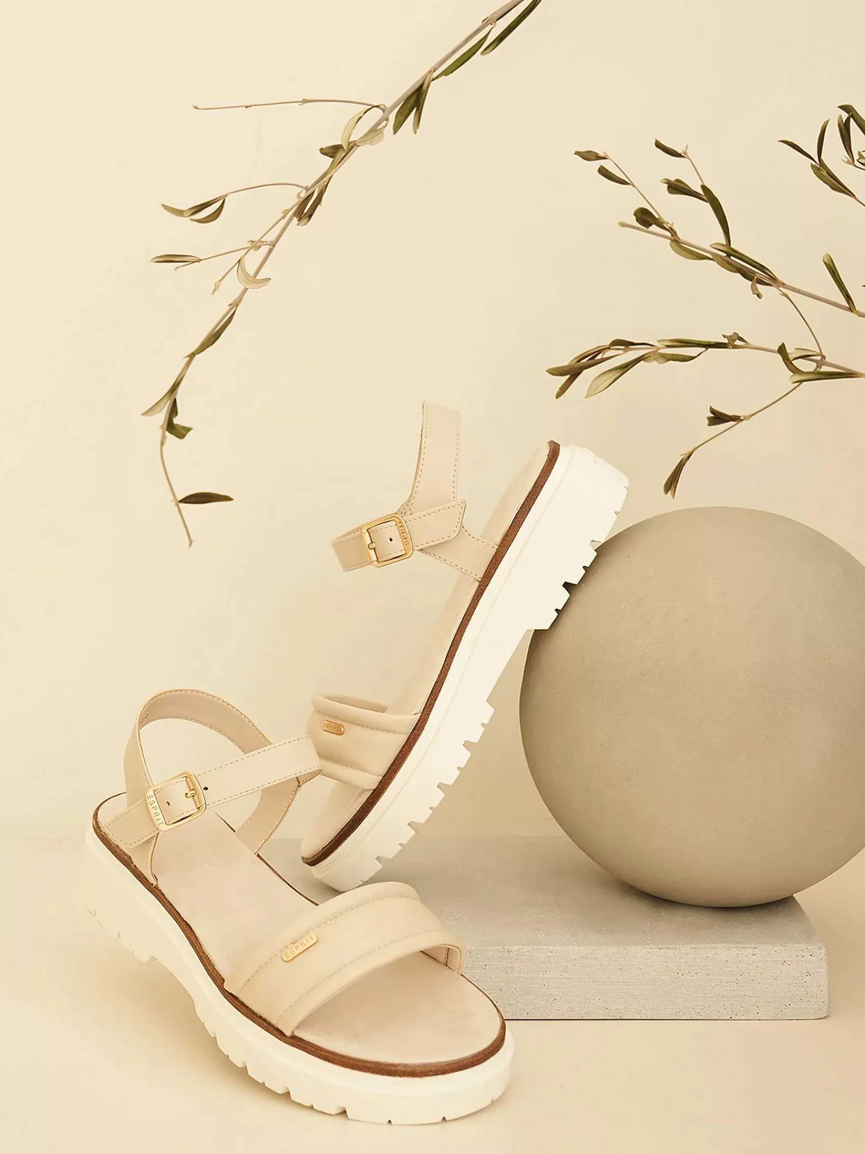 Sandalen|Esprit Beige Chunky Sandaal