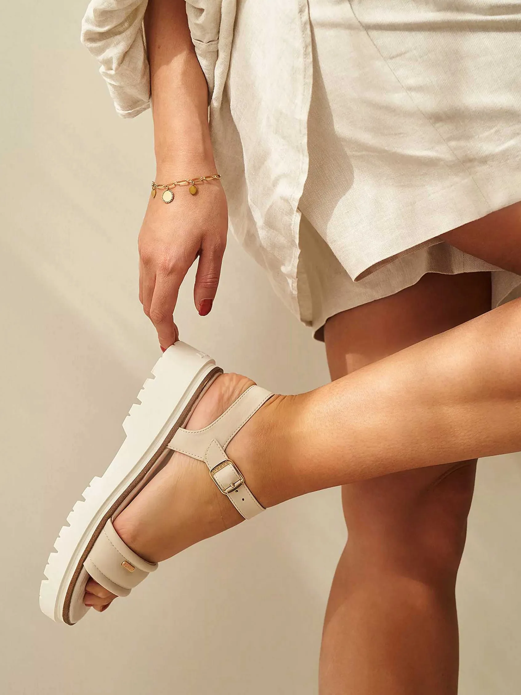 Sandalen|Esprit Beige Chunky Sandaal