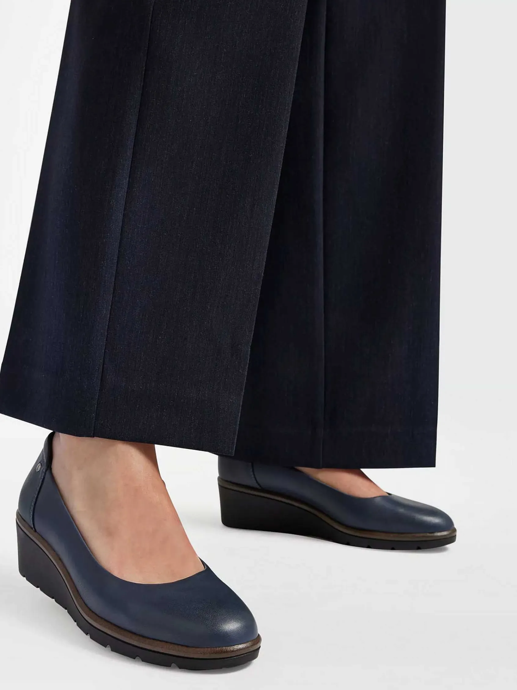 Pumps|Graceland Donkerblauwe Pump Sleehak