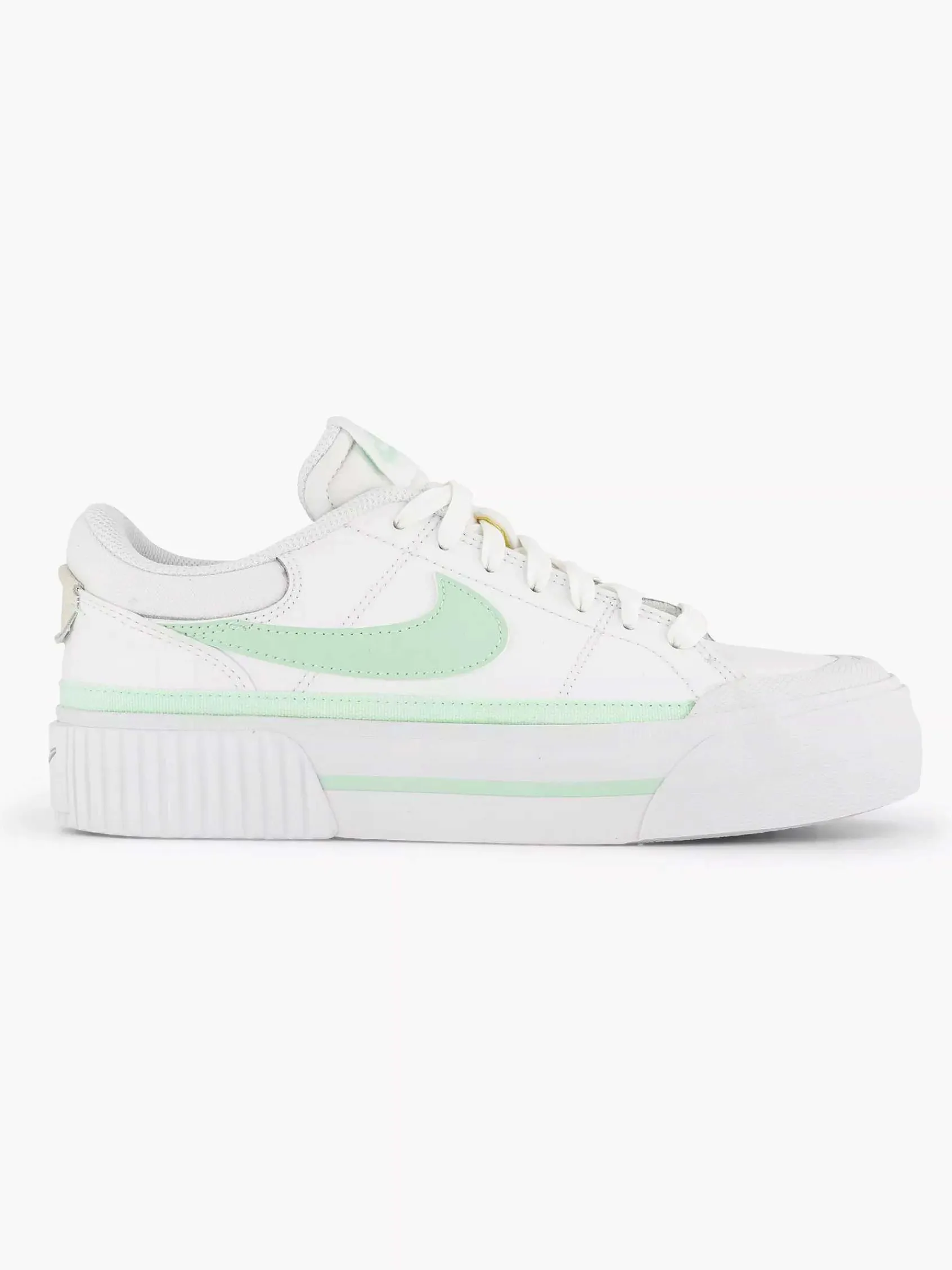 Sneakers|Nike Witte Court Legacy Lift
