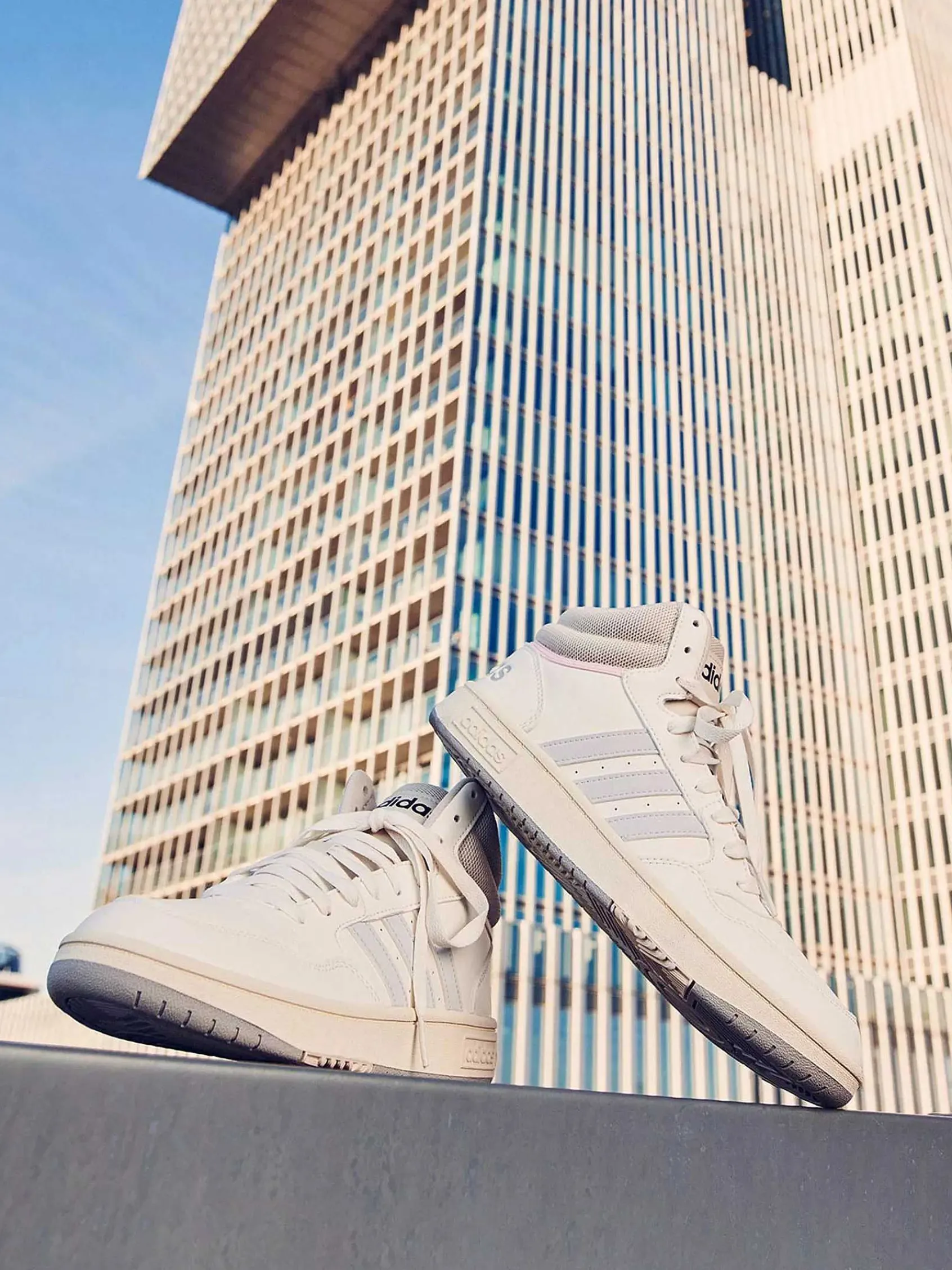Sneakers|adidas Witte Hoops 3.0 Mid