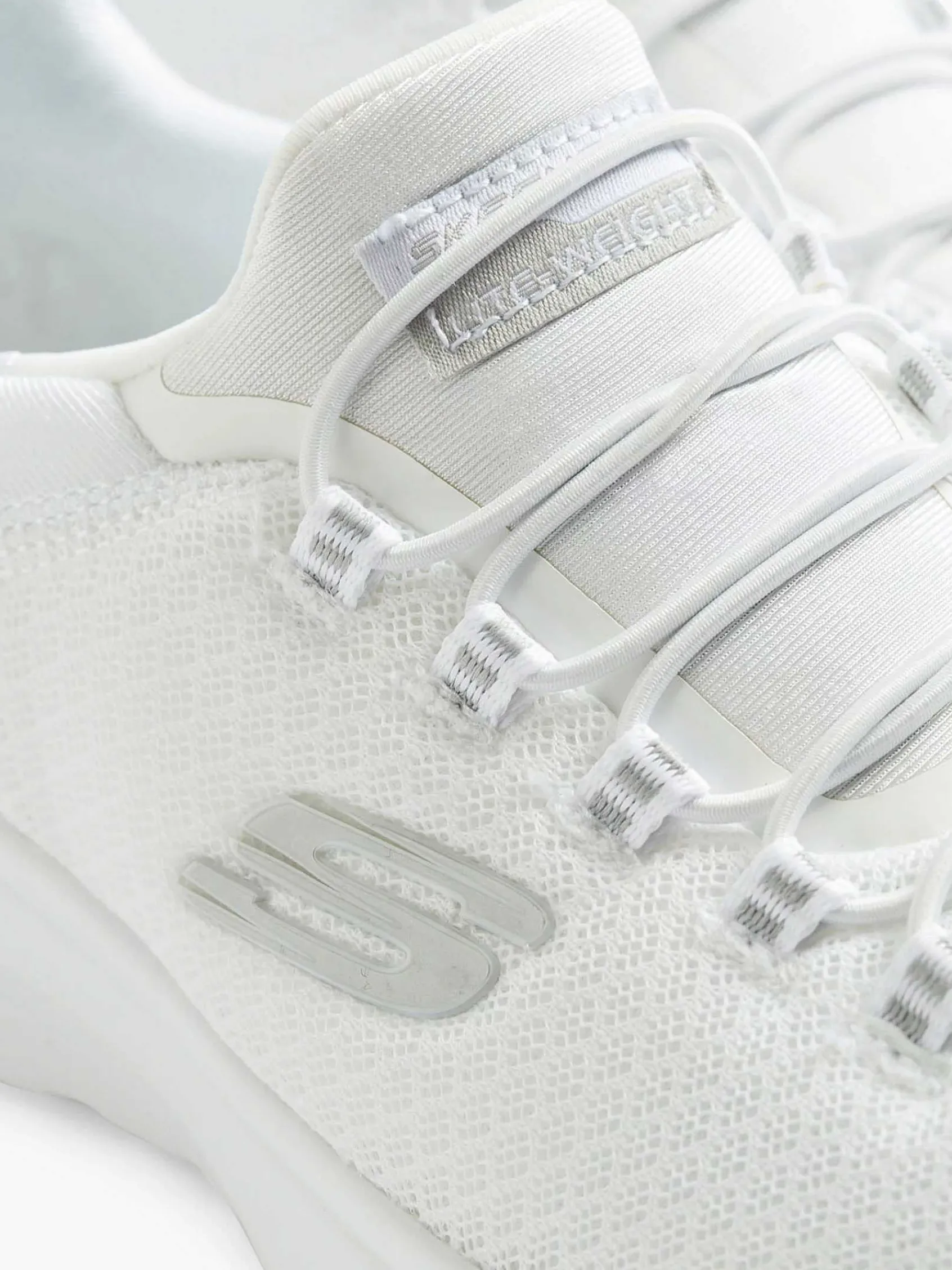 Instappers|Skechers Witte Roseate - Sweet Tribute