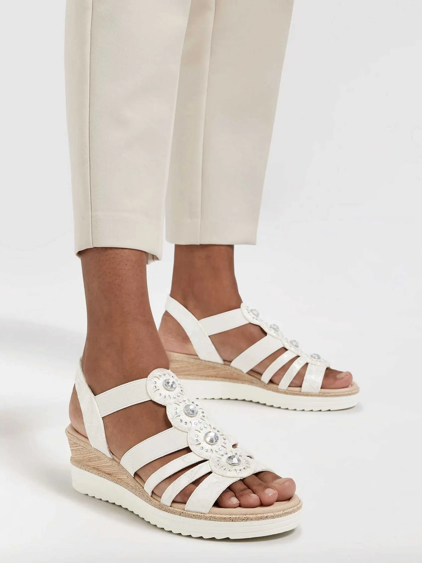 Comfort Schoenen|Easy Street Witte Sandaal Sheehak