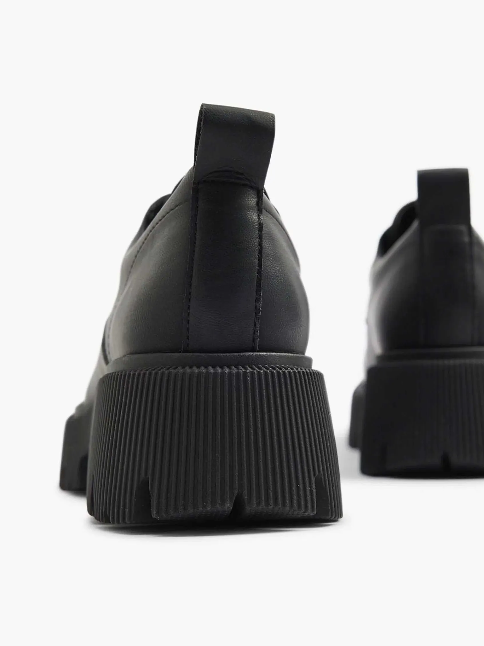Instappers|Oxmox Zwarte Chunky Veterschoen