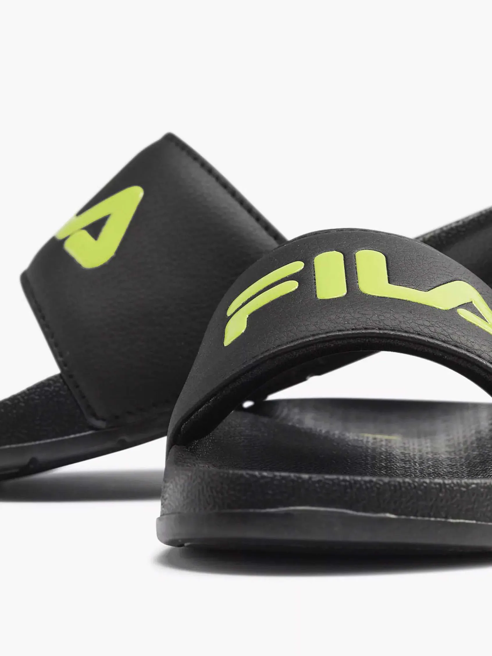 Jongensschoenen|FILA Zwarte Slipper